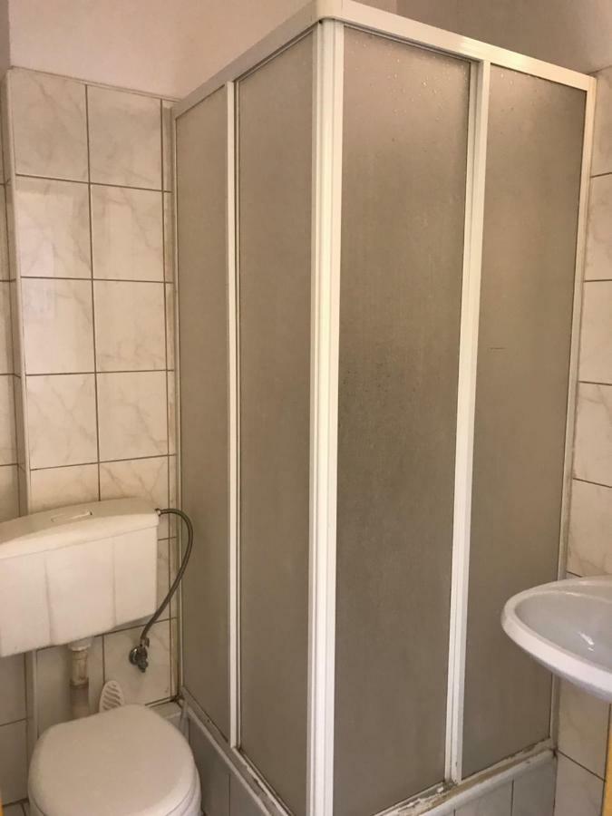 Auberge de jeunesse Clarus Mons Studio à Częstochowa Extérieur photo